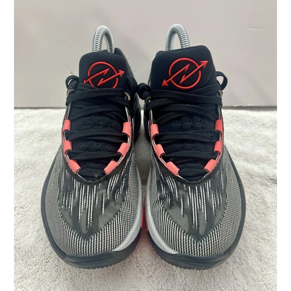 Nike Air Zoom GT Cut Verson 2.0‎ Black/Gray Youth Size 4